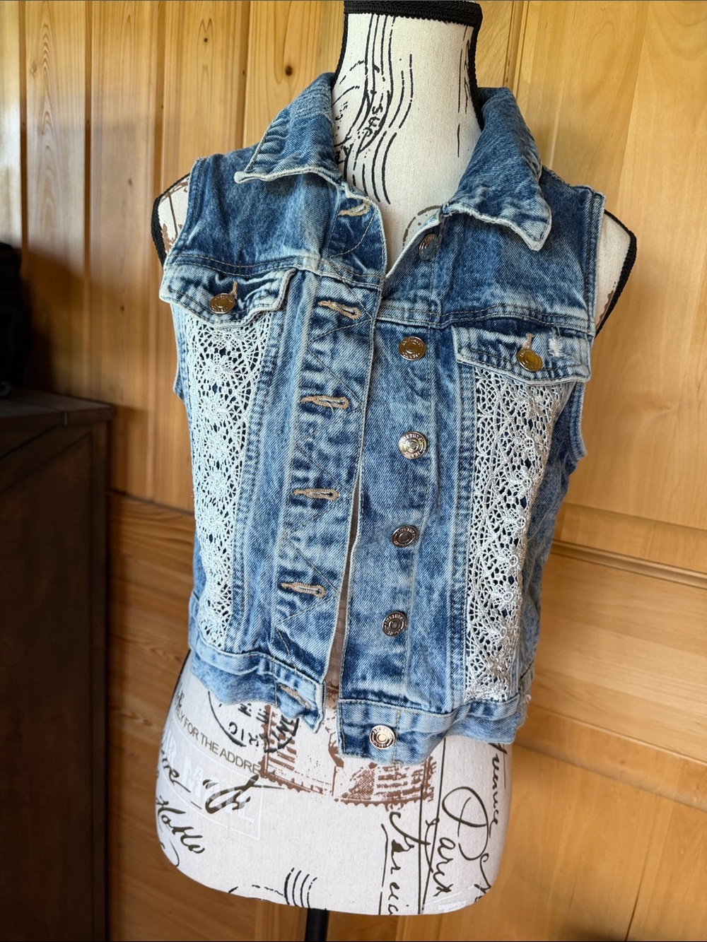 Amethyst Jeans Vintage Leather Patch Blue Denim Vest With Lace Embellishment.